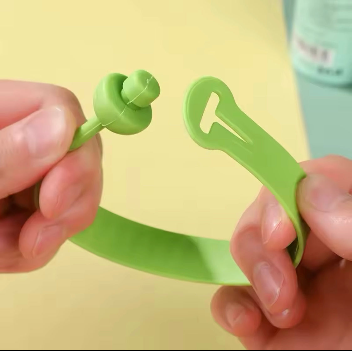 Pack of 3 Creative Toilet Lid Lifter, Silicone Handle Toilet Seat Cover, Toilet Seat Lift Device Pack of 3 Creative Toilet Lid Lifter, Silicone Handle Toilet Seat Cover, Toilet Seat Lift Device